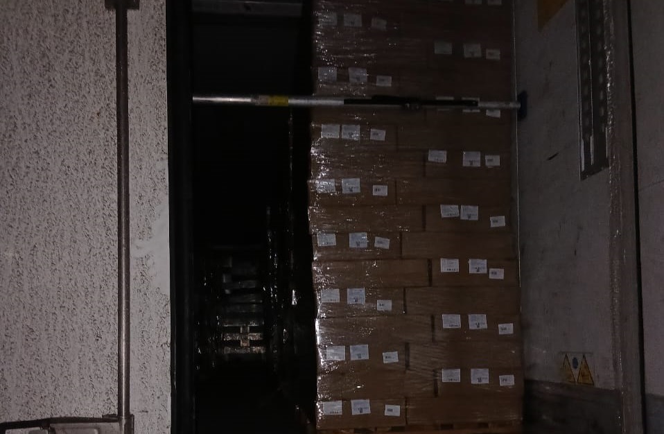 Из Казахстана пытались завезти в Саратов тонны опасного куриного филе